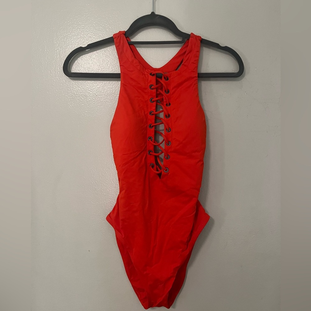 Bathing suit